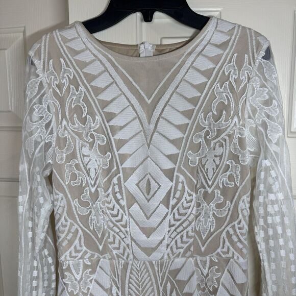 Saints + Secrets MADE IN HEAVEN Long Sleeve White Lace Mini Dress Women’s Medium - Picture 2 of 6